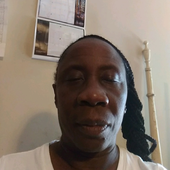 Meet your Posher, Geralean - Picture 1 of 1